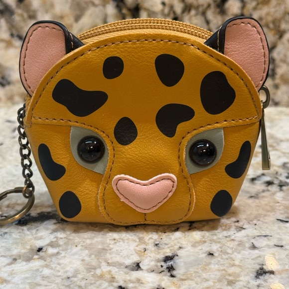 Relic Handbags - NWOT Relic by Fossil leopard change bag keychain